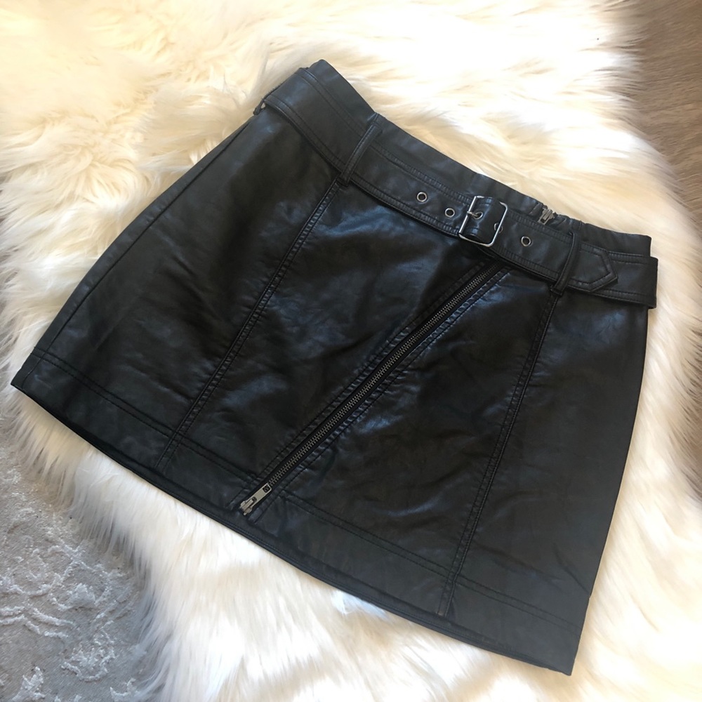 Free People vegan leather belted mini skirt - US 8